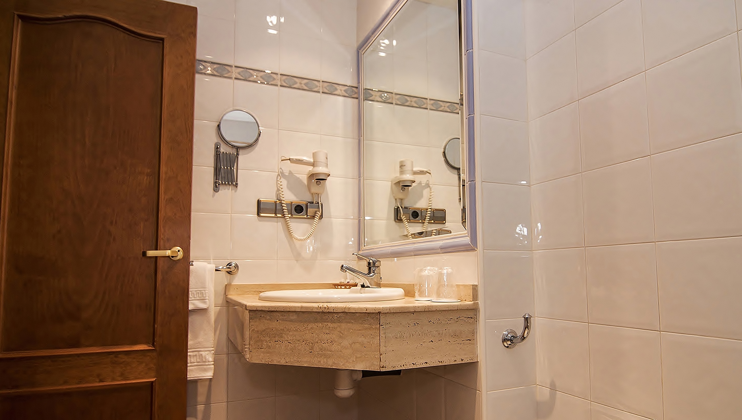 Hotel Jalance Experiences