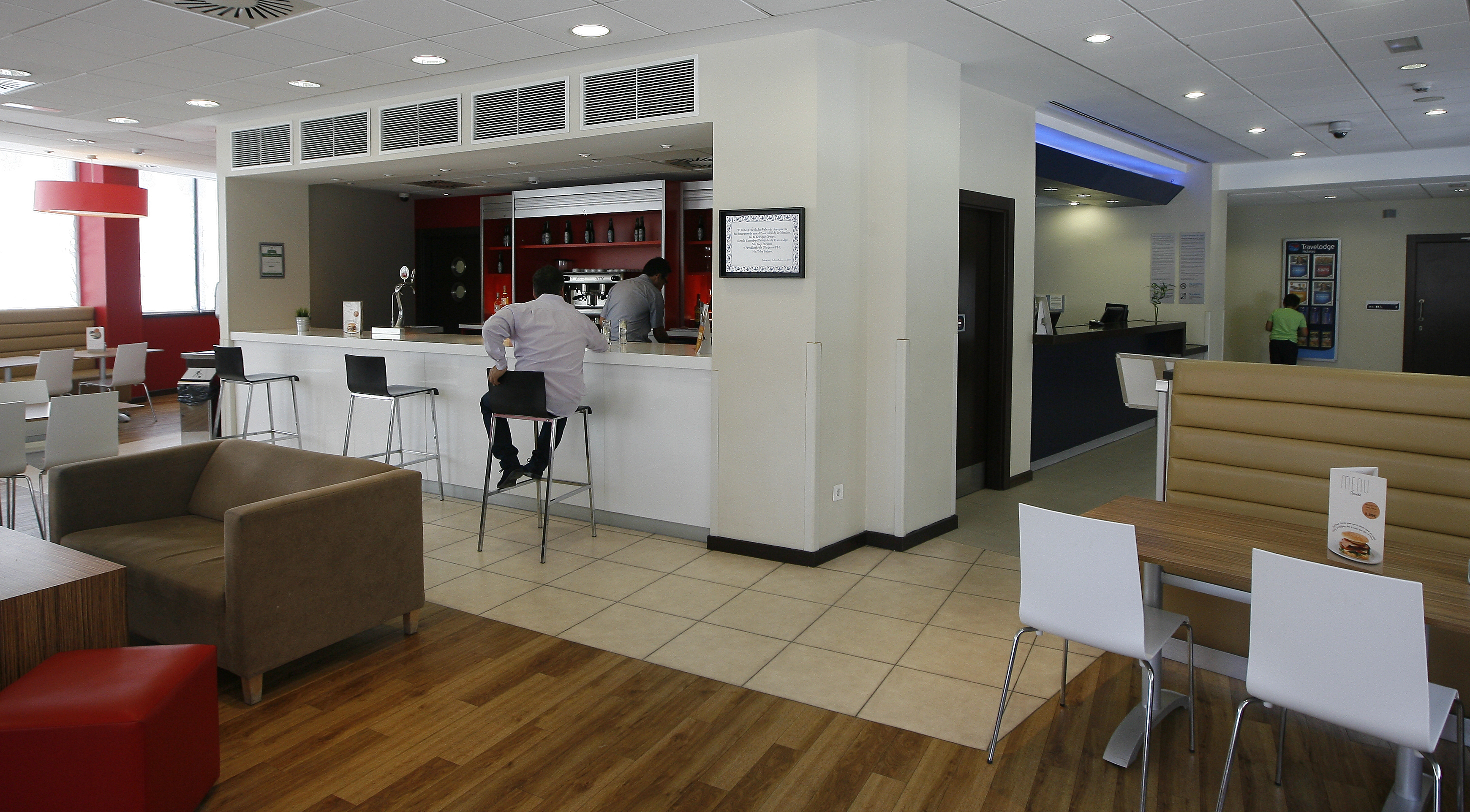 Travelodge Valencia Aeropuerto