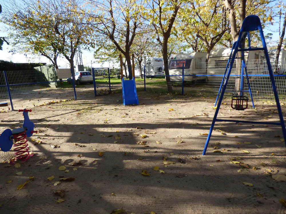 Camping y Bungalows Barraquetes