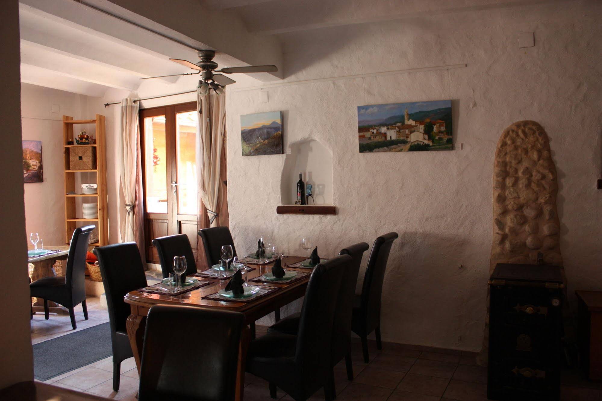 L'Almàssera Guesthouse & Restaurant