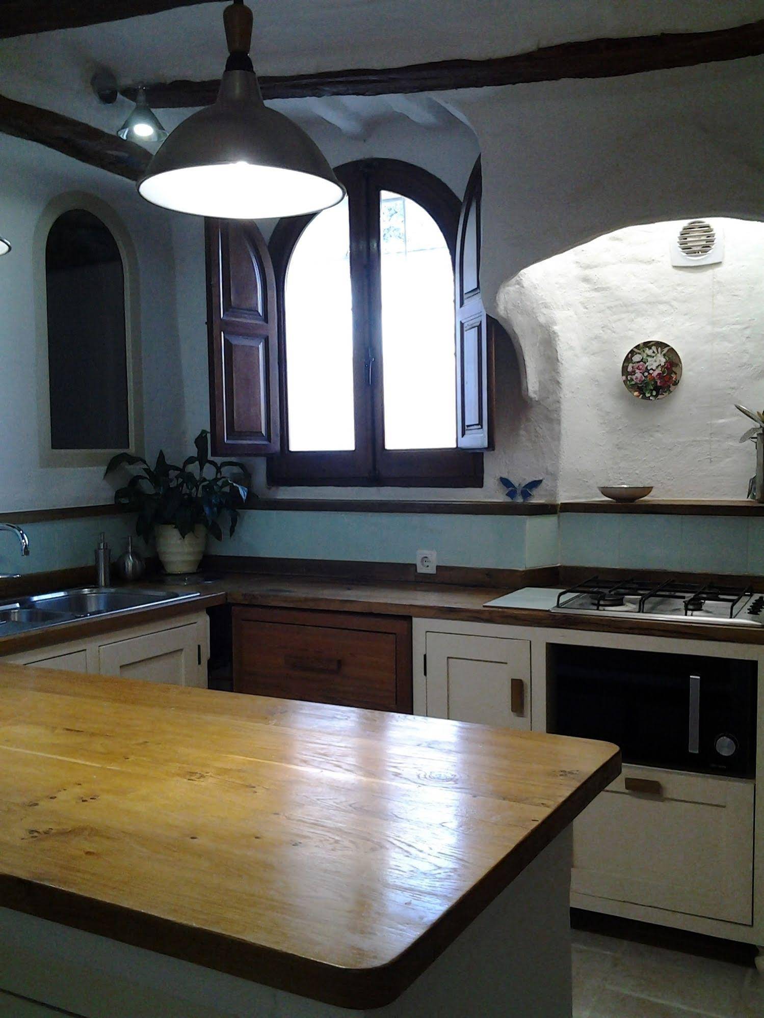 L'Almàssera Guesthouse & Restaurant