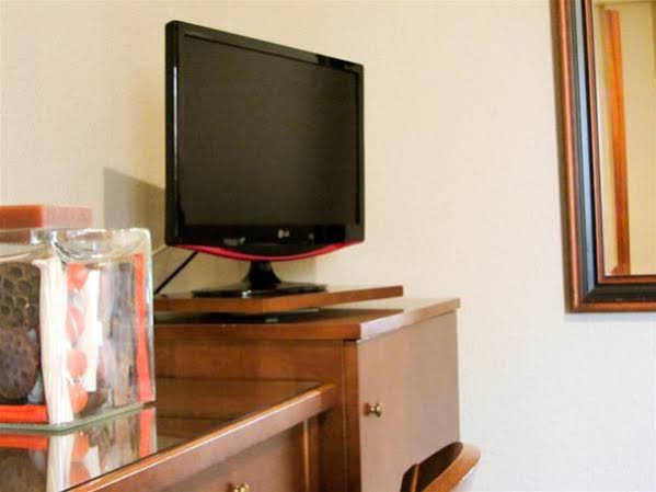 Hotel Avenida Requena