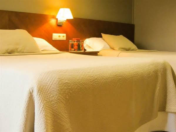 Hotel Avenida Requena