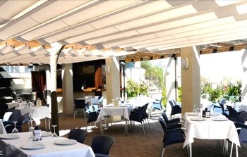 El Tollo Hotel