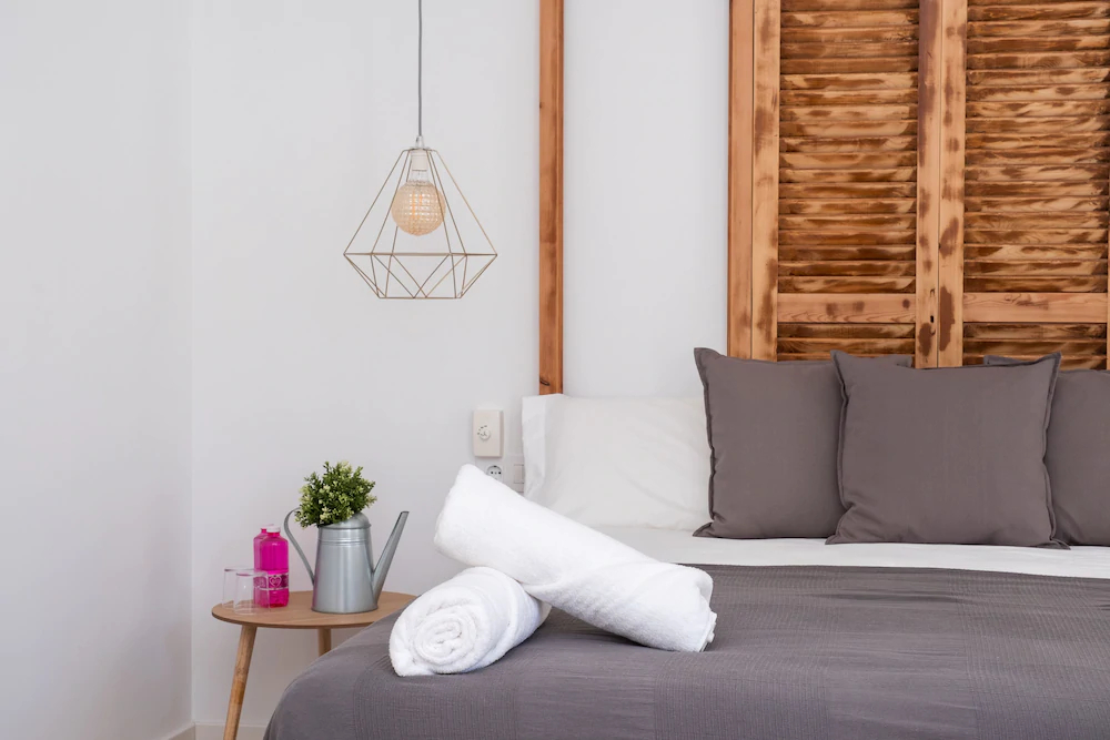 Gomez Rooms