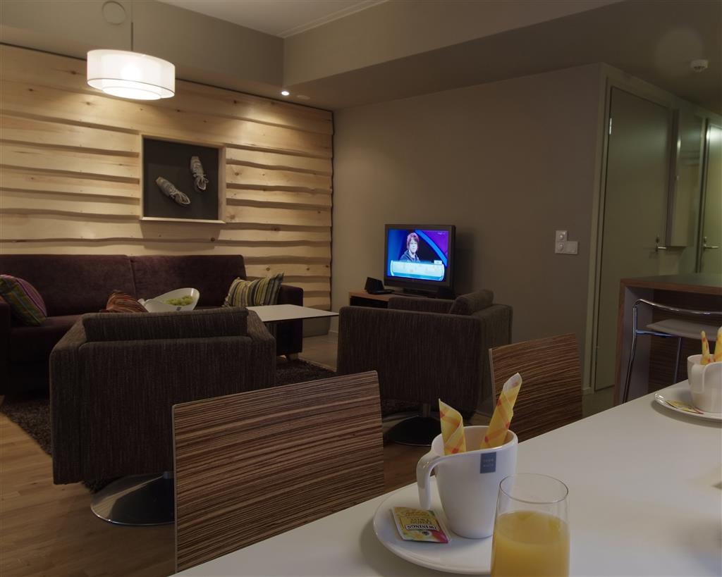 Levi Suites Unna Mànnu