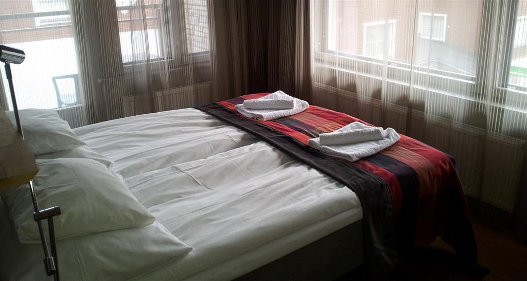 Levi Suites Unna Mànnu