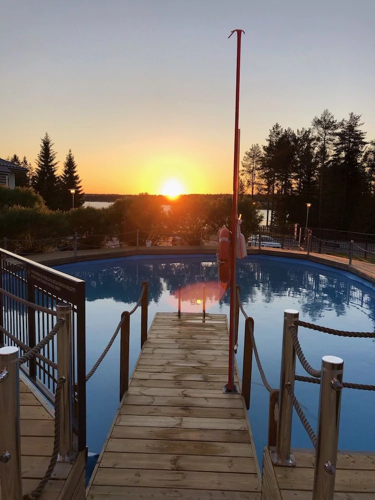 Aateli Lakeside Chalets