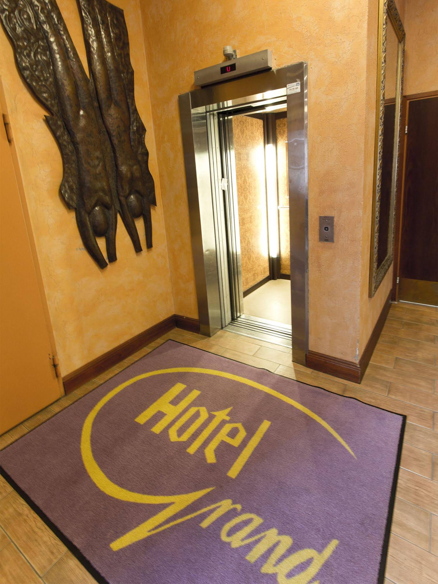 Kauppahotelli Grand