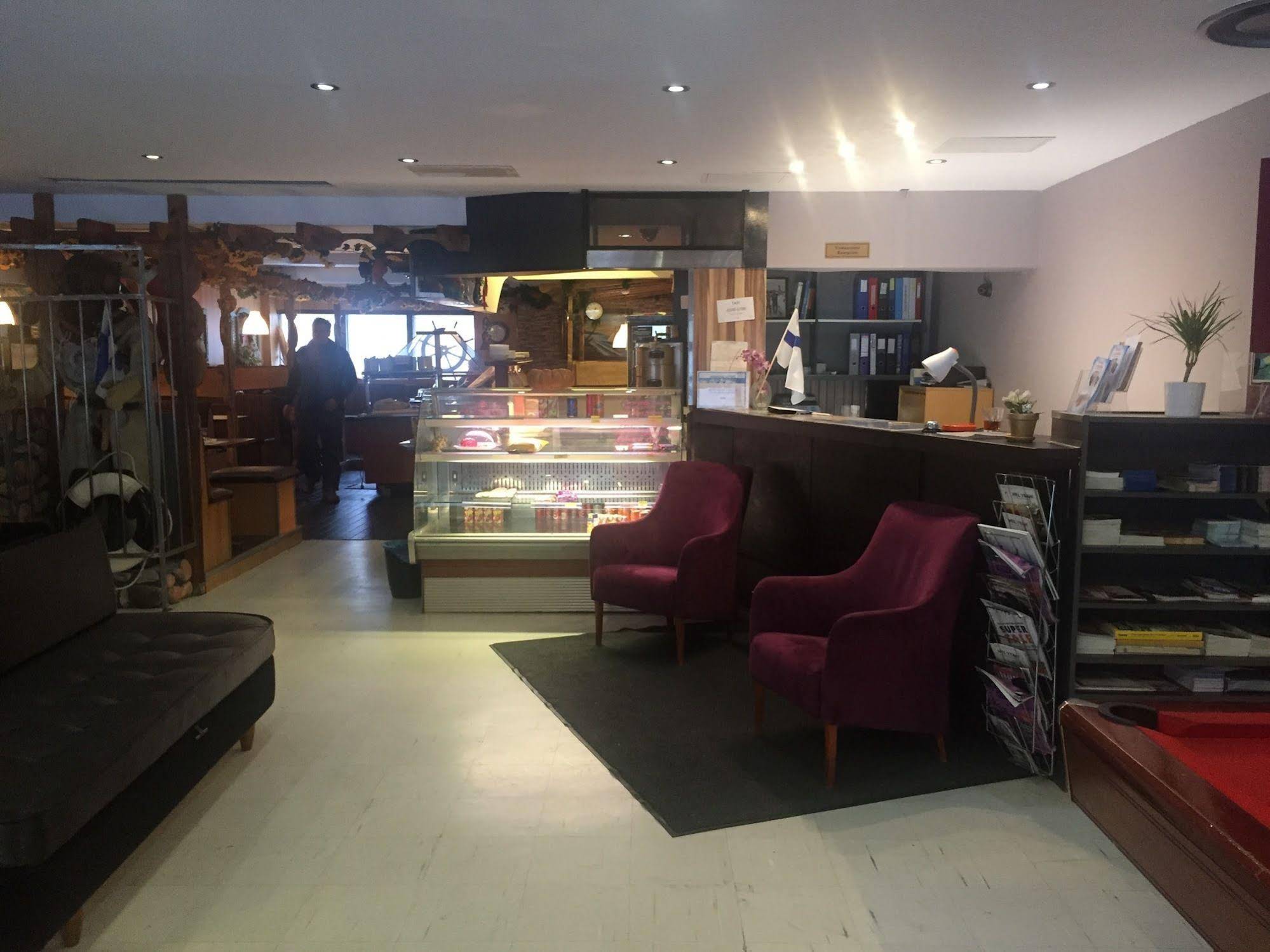 Arkadia Hotel & Café