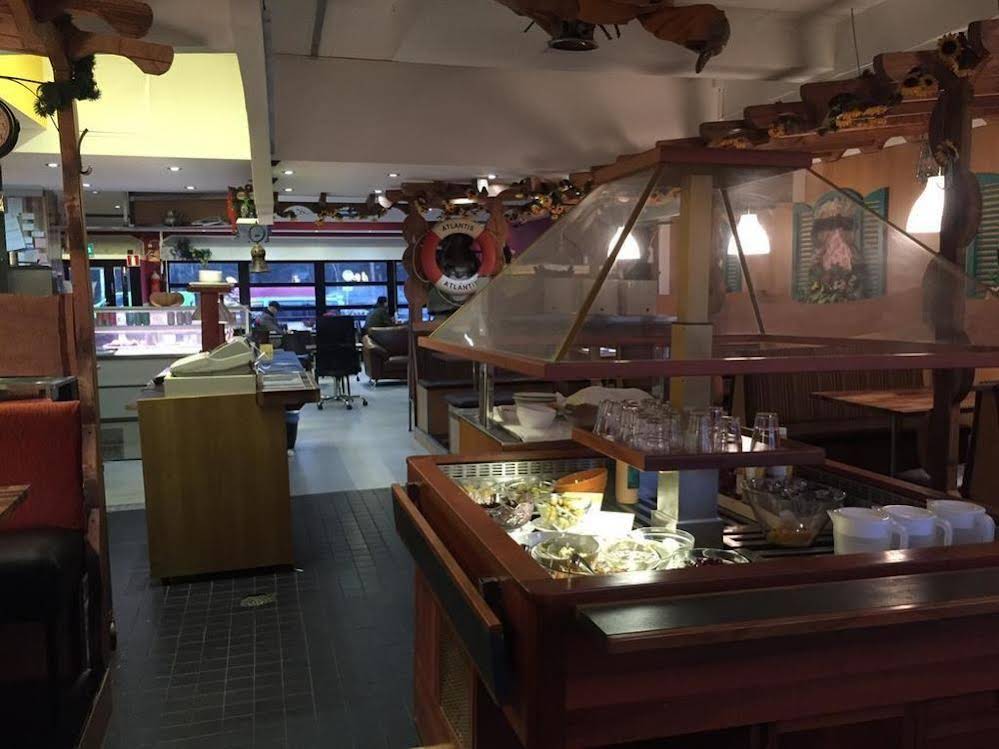 Arkadia Hotel & Café