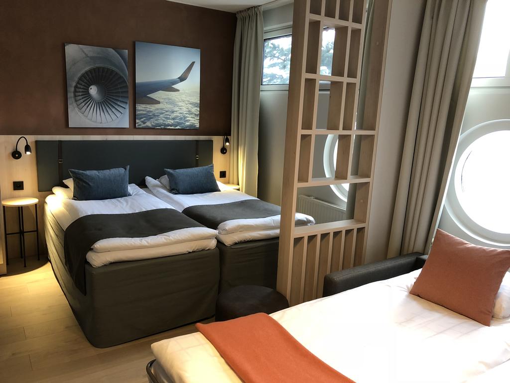 Pilot Airport Hotel