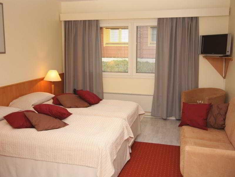 Arctic Circle Hotel