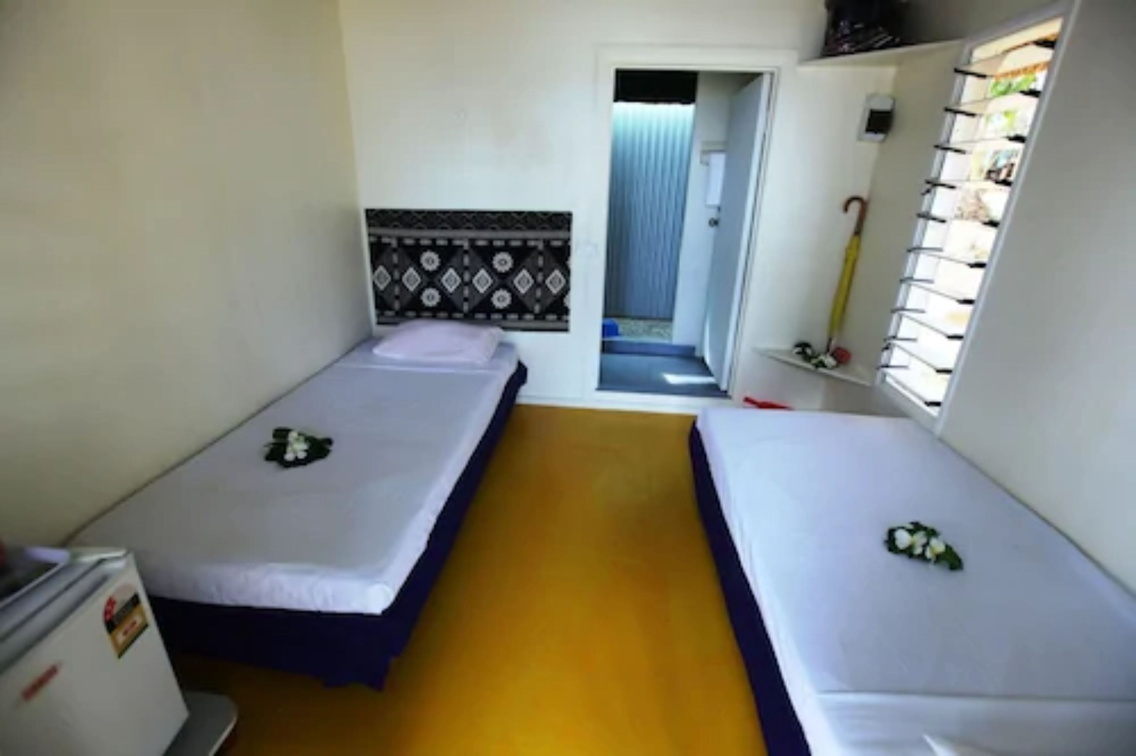 Funky Fish Beach & Surf Resort - Hostel