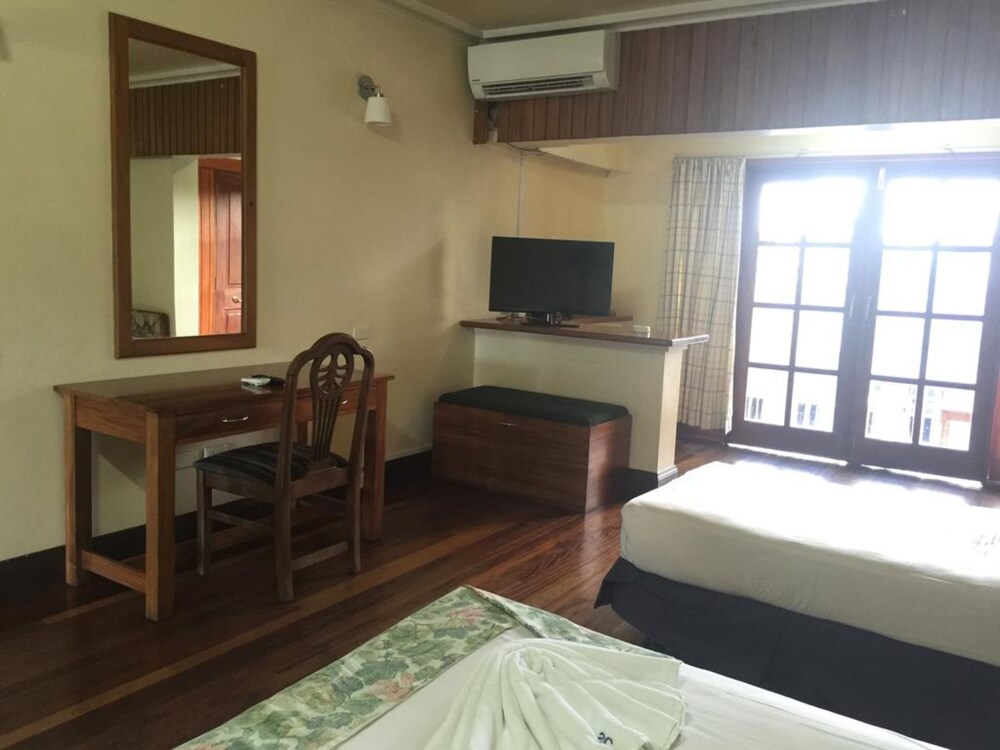Southern Cross Hotel