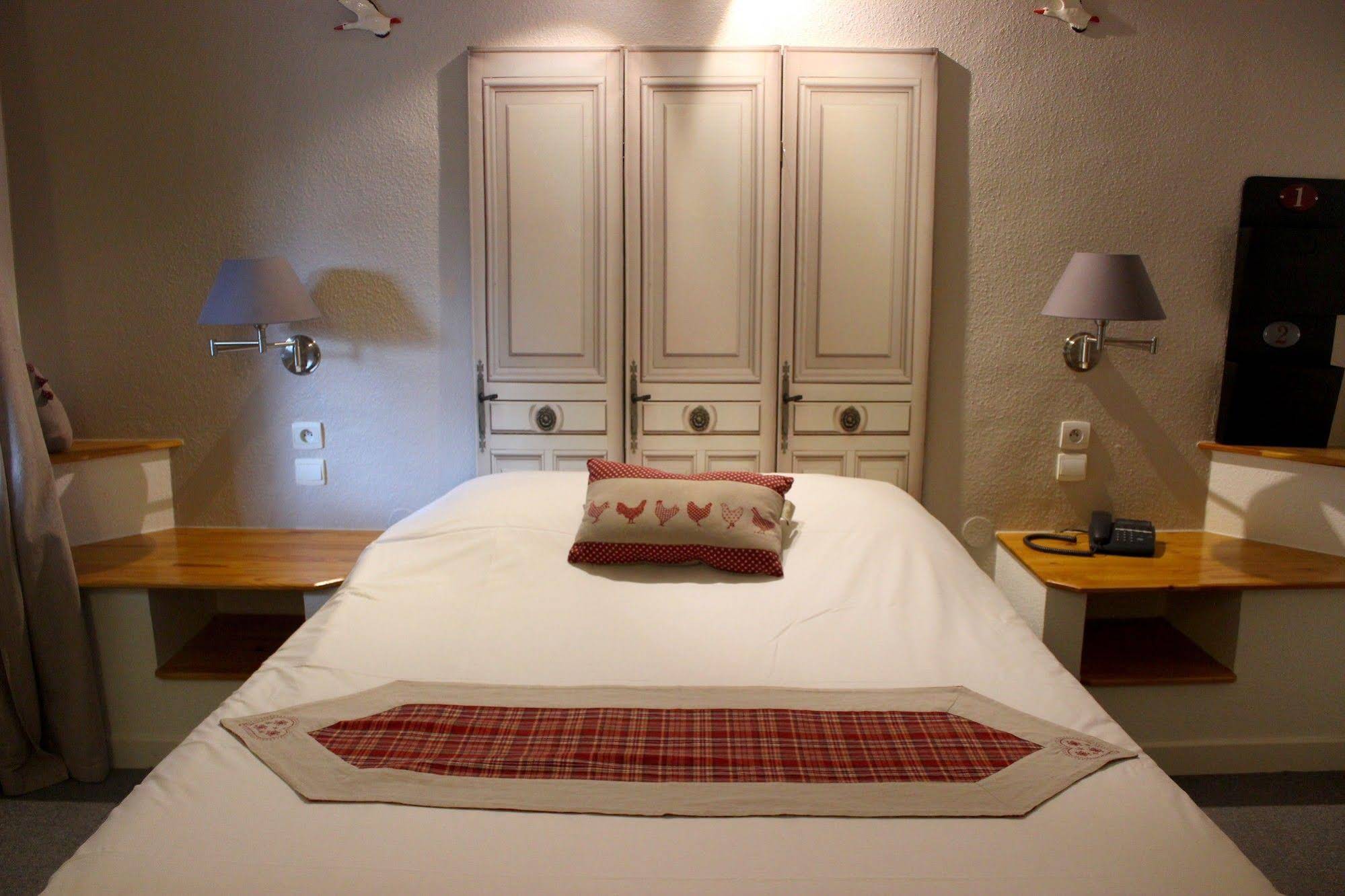 A La Maison Rouge