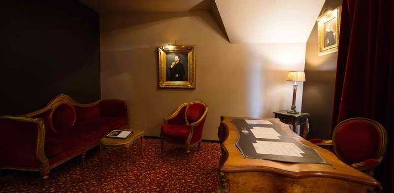 Le Manoir