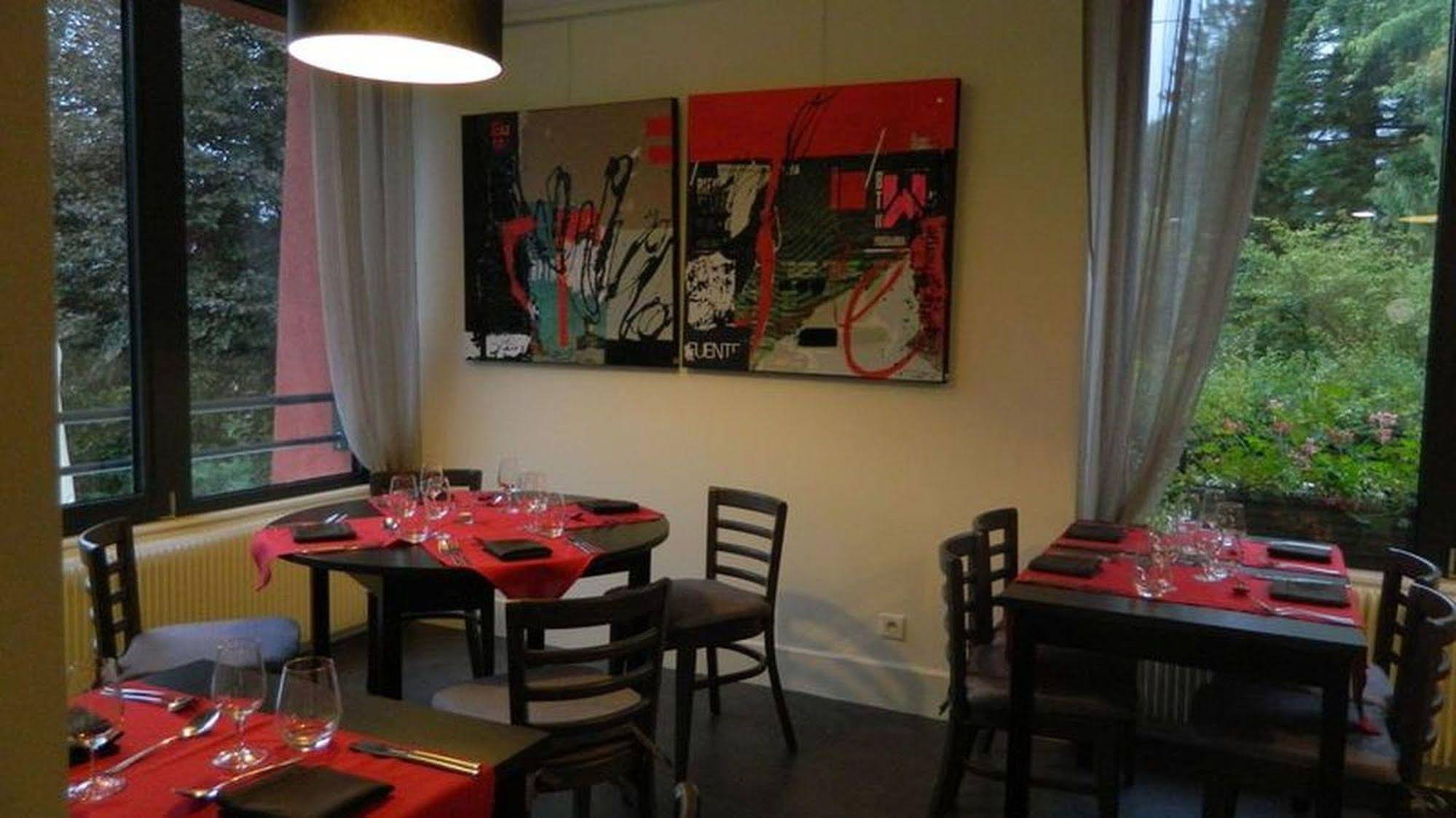 Hôtel Restaurant L'Echo du Lac