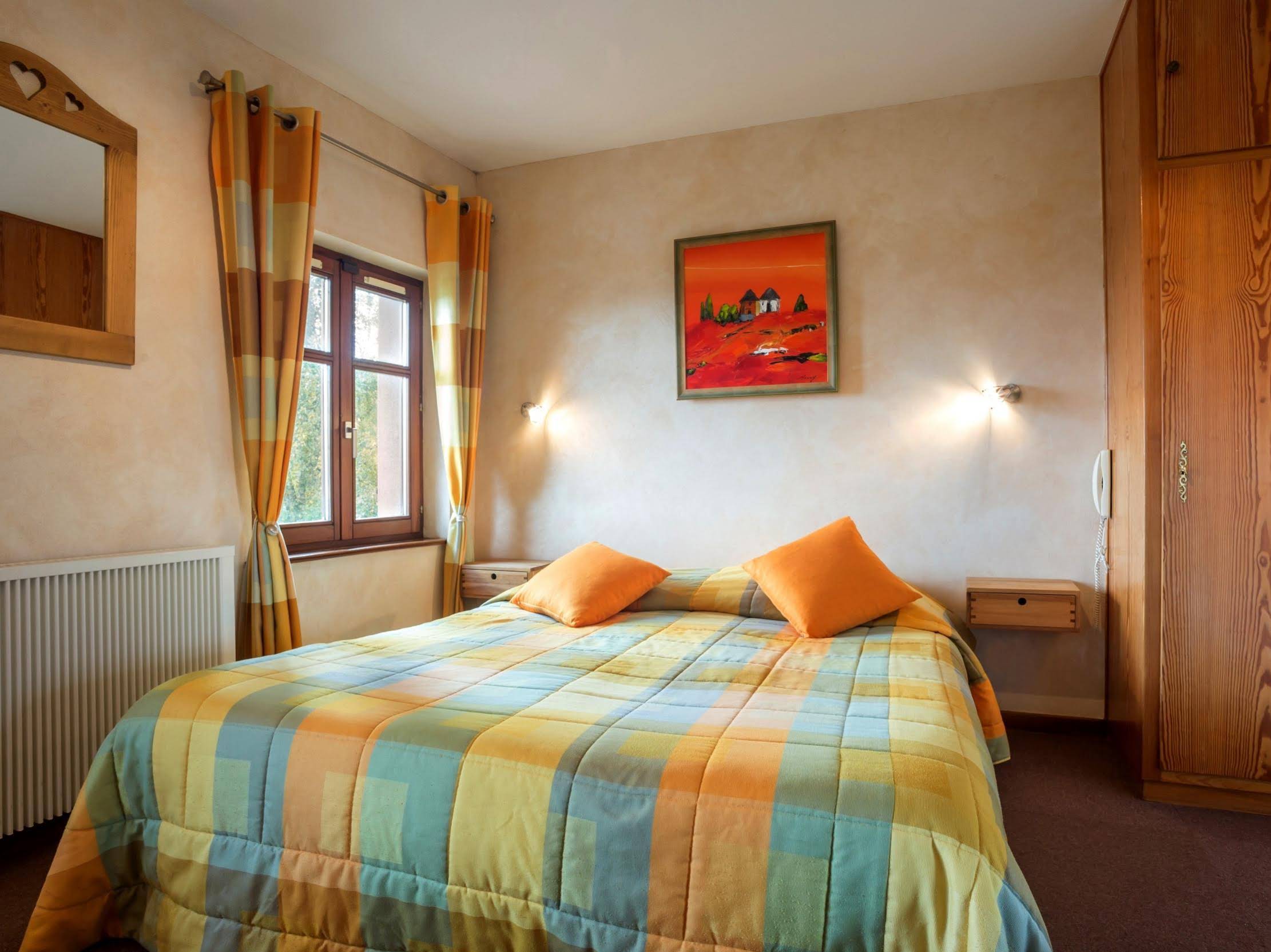 Hotel Le Bouton D'Or