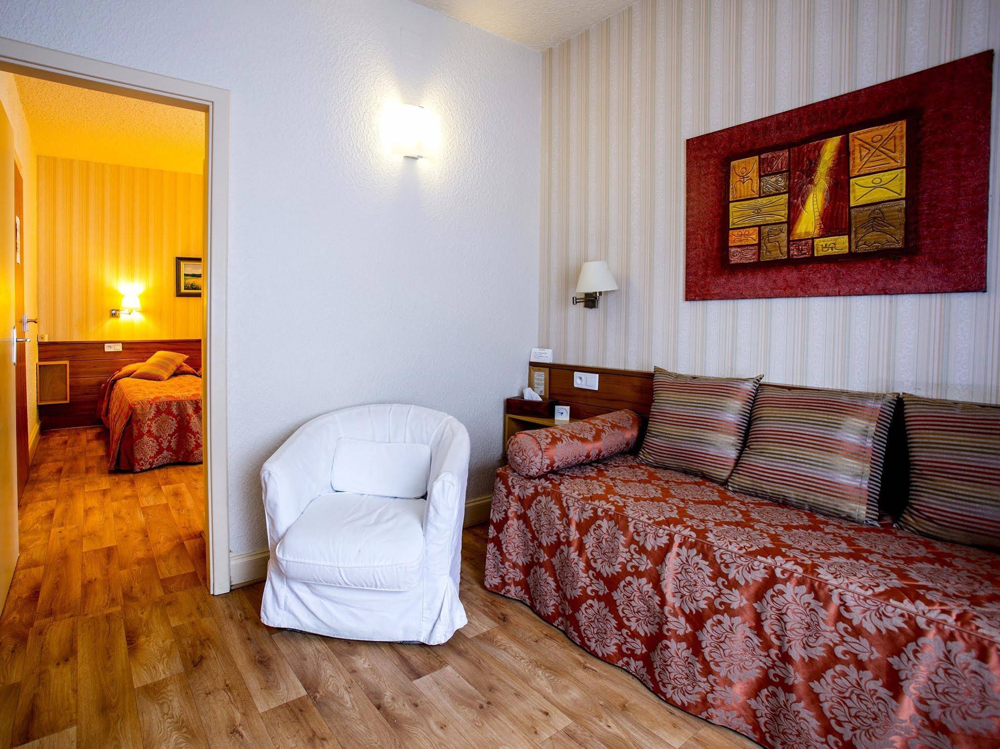 Hotel La Tete Des Faux