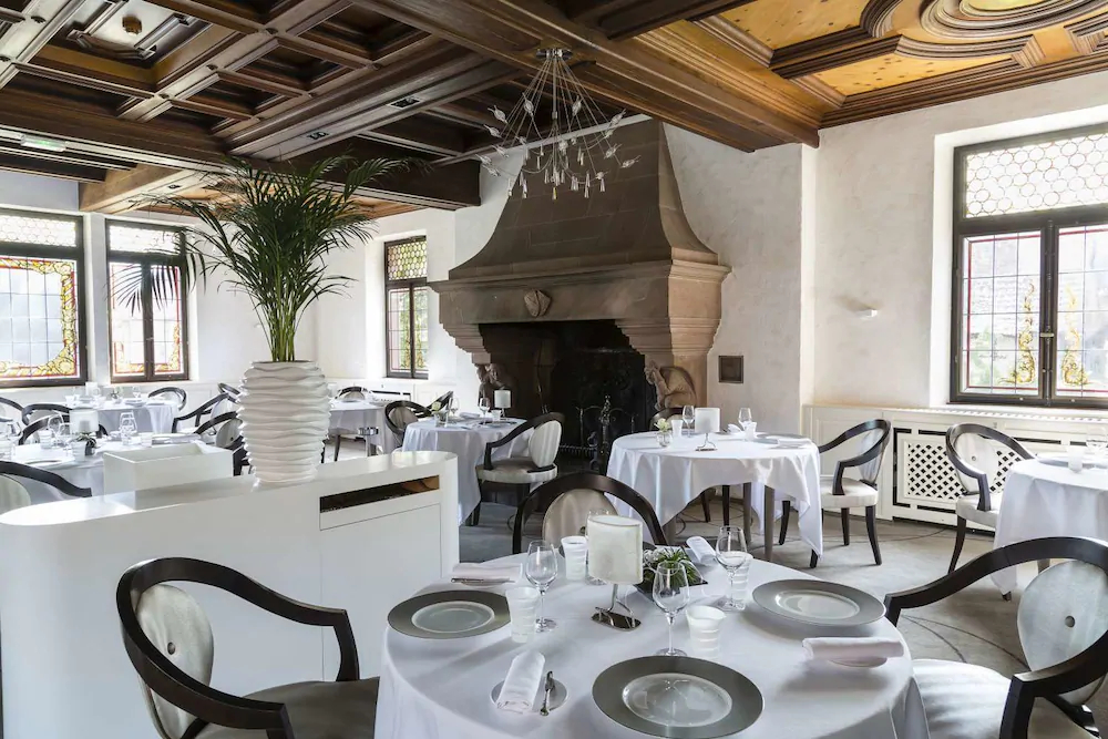 Au Cheval Blanc