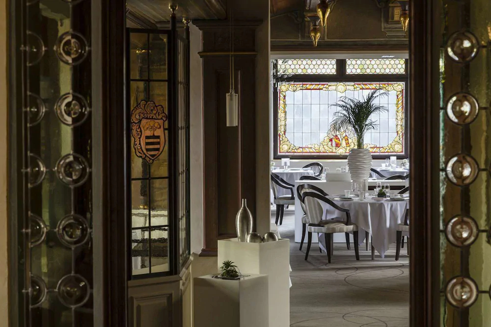 Au Cheval Blanc