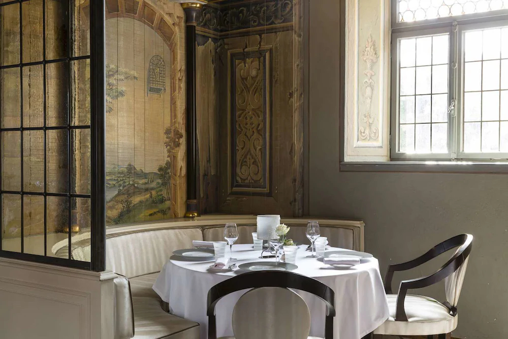 Au Cheval Blanc
