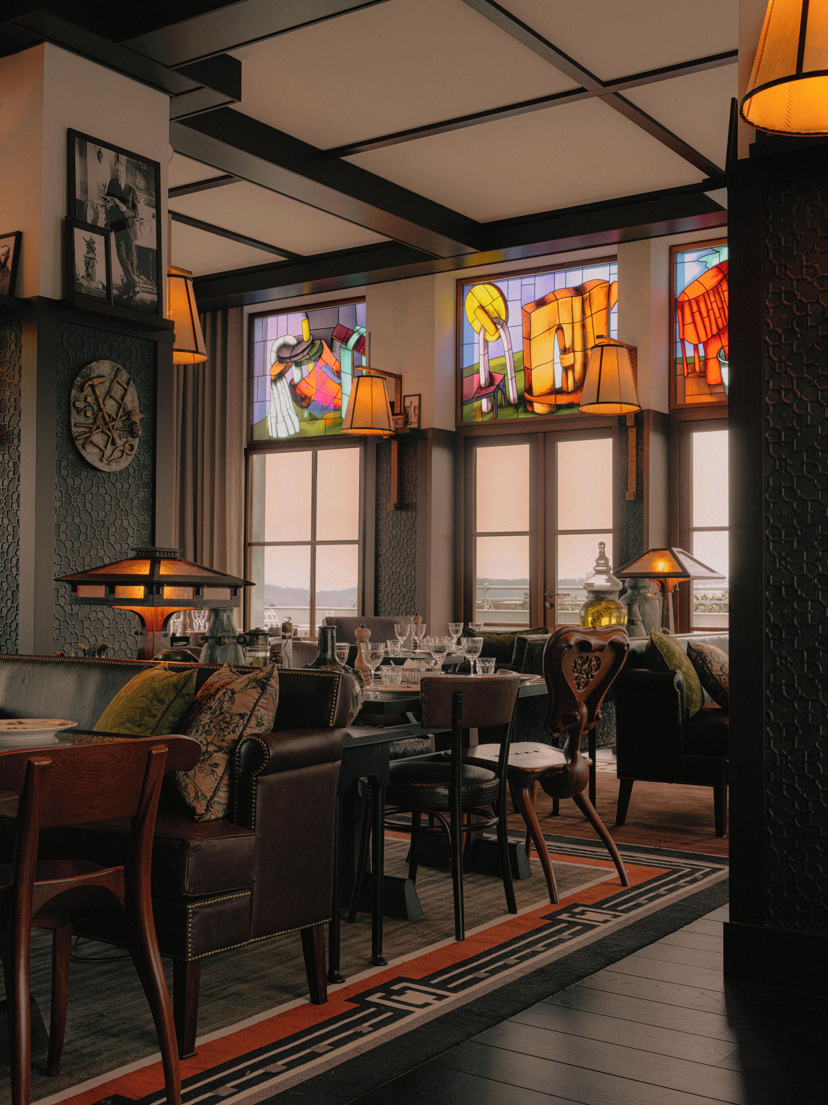 Maison Heler Metz, Curio Collection by Hilton