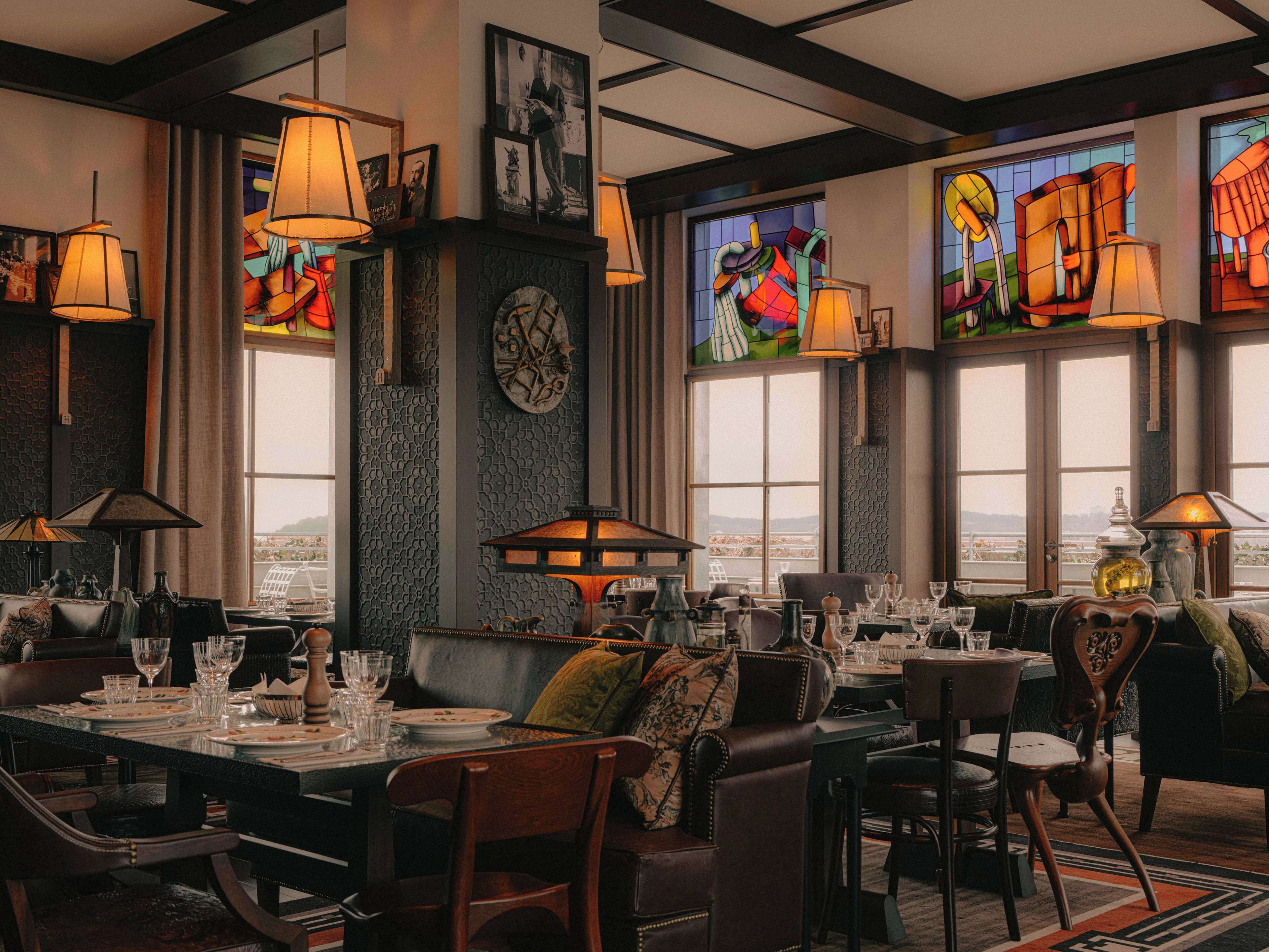 Maison Heler Metz, Curio Collection by Hilton