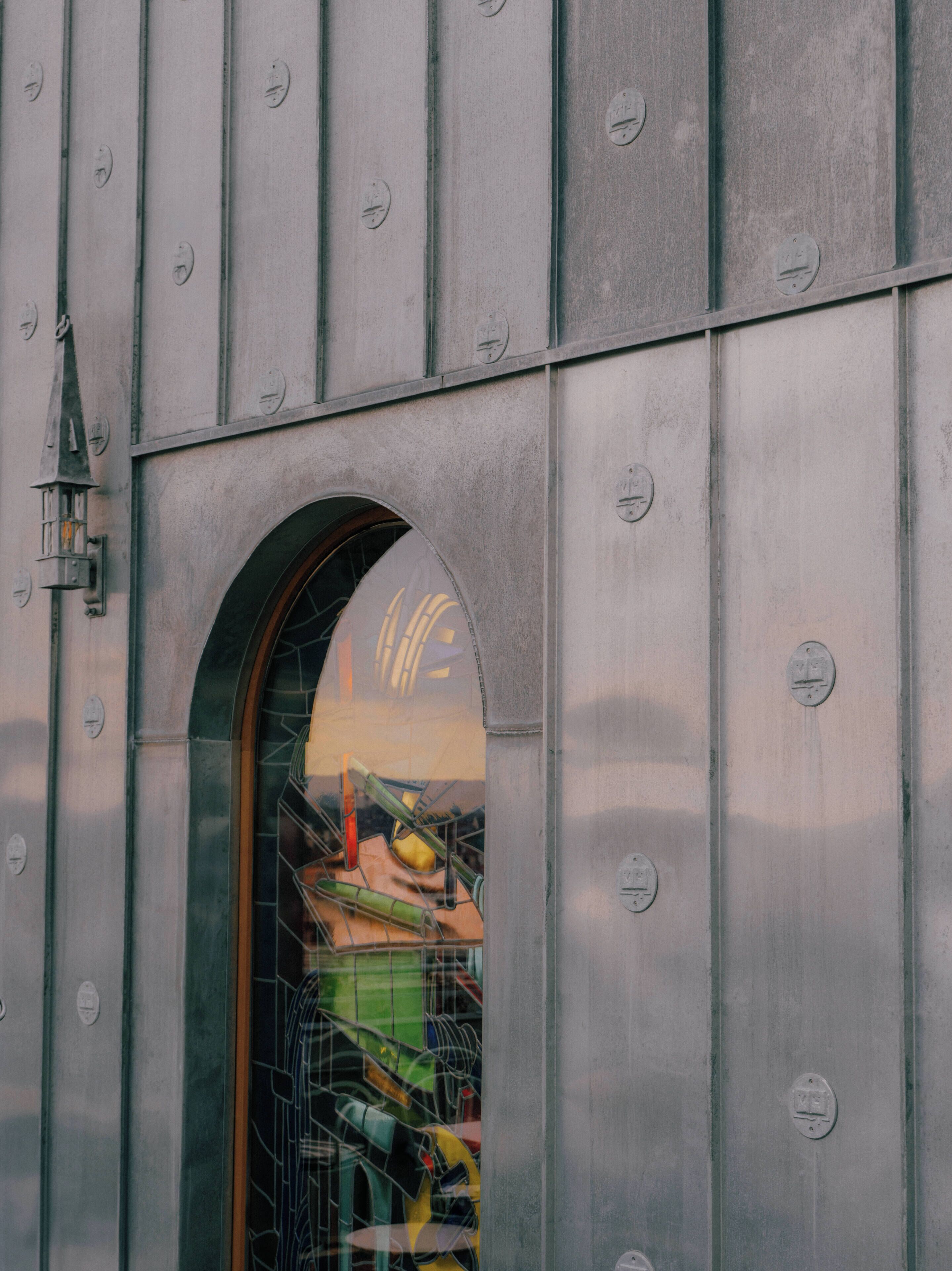 Maison Heler Metz, Curio Collection by Hilton