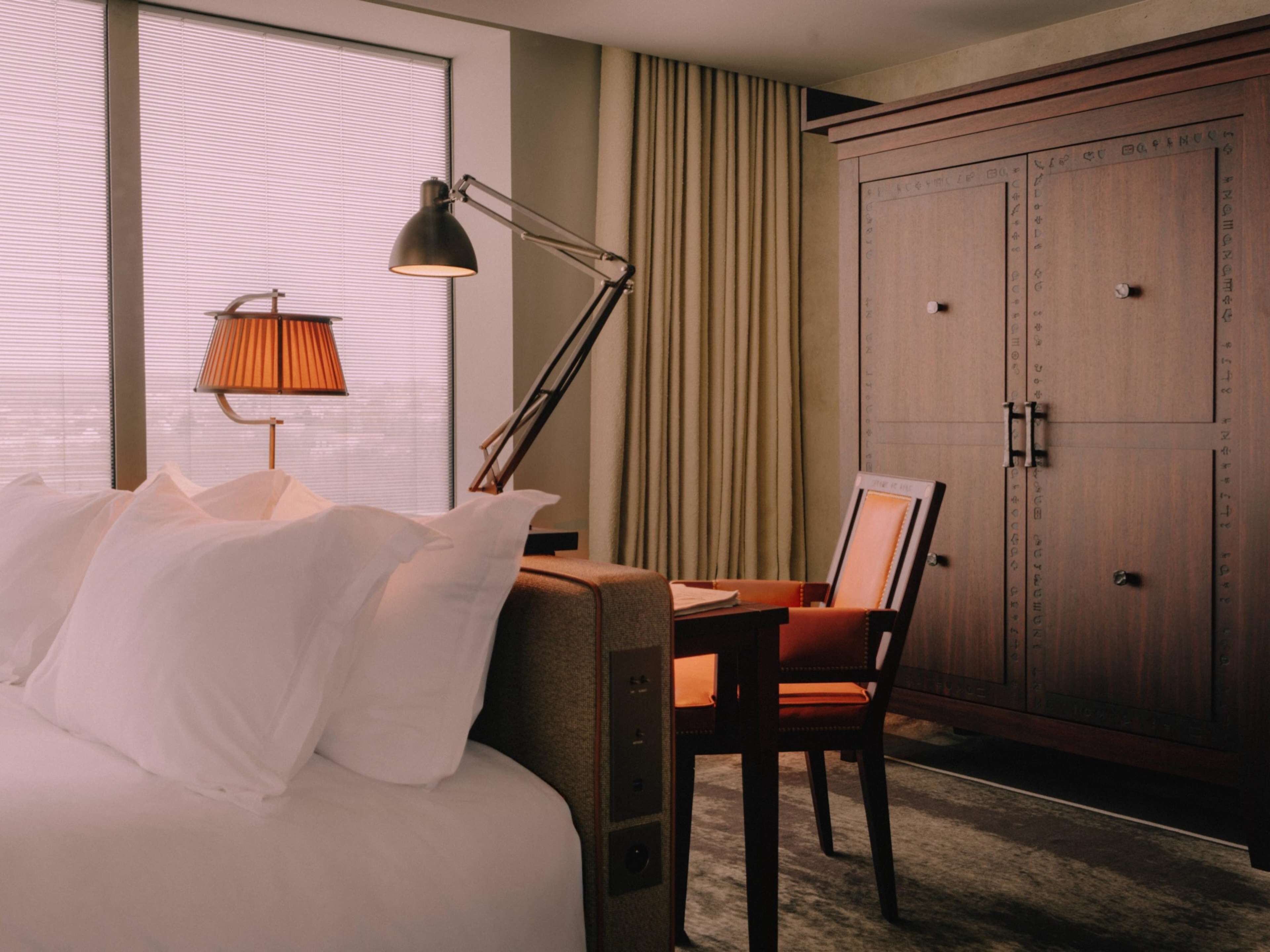 Maison Heler Metz, Curio Collection by Hilton