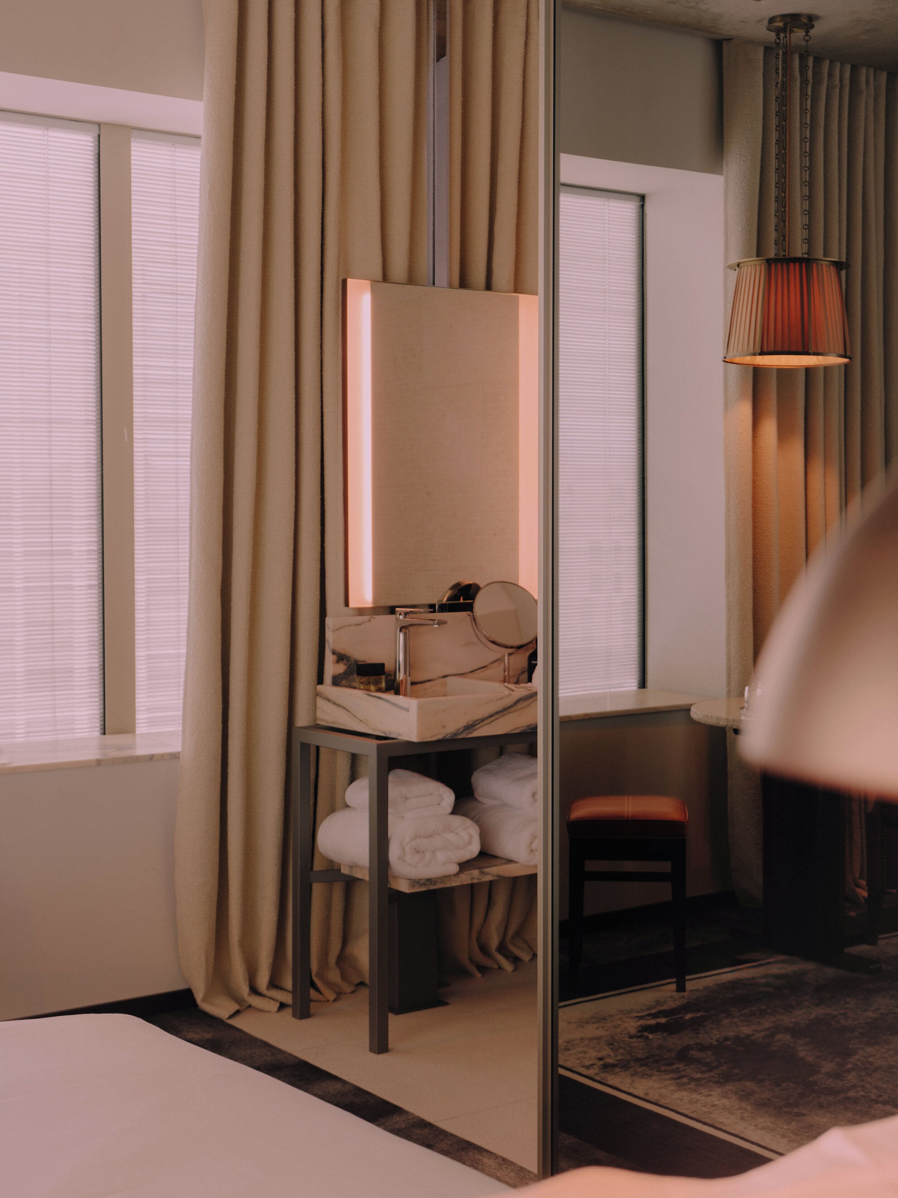 Maison Heler Metz, Curio Collection by Hilton