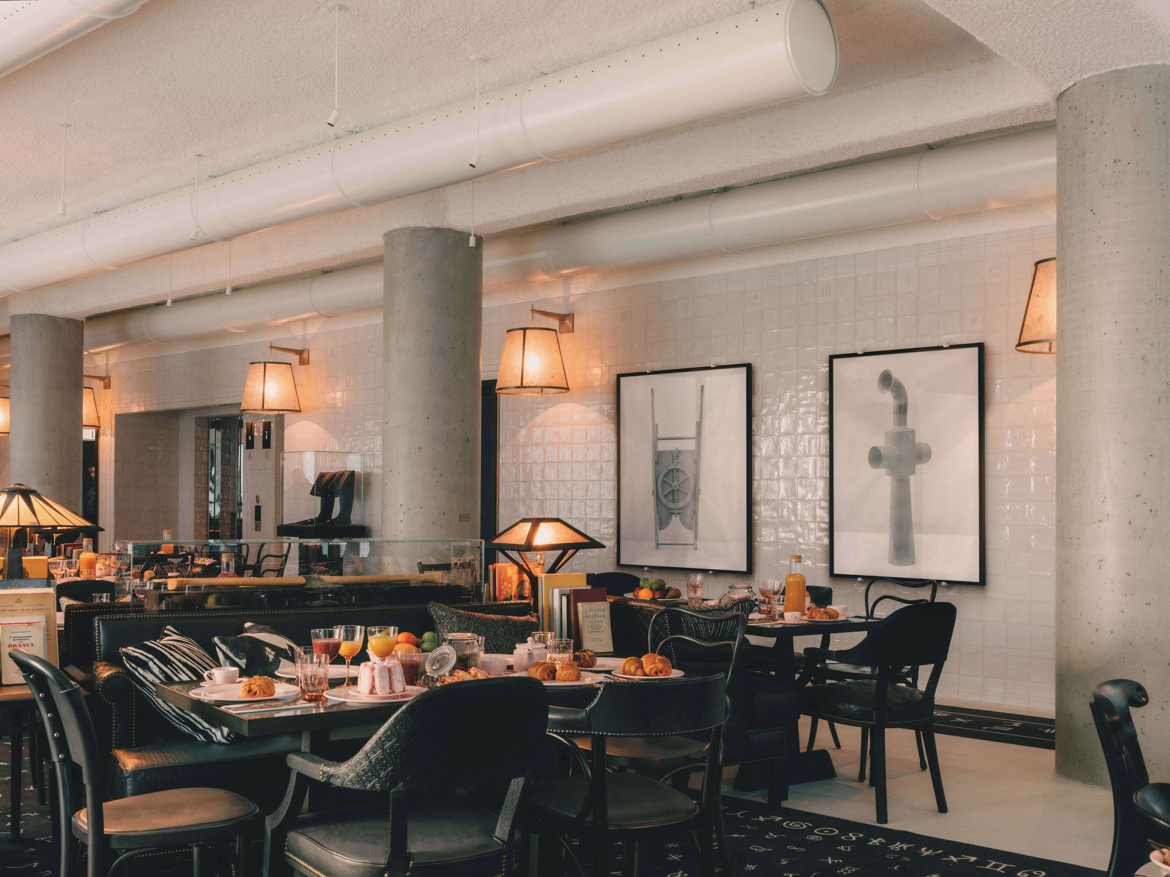 Maison Heler Metz, Curio Collection by Hilton