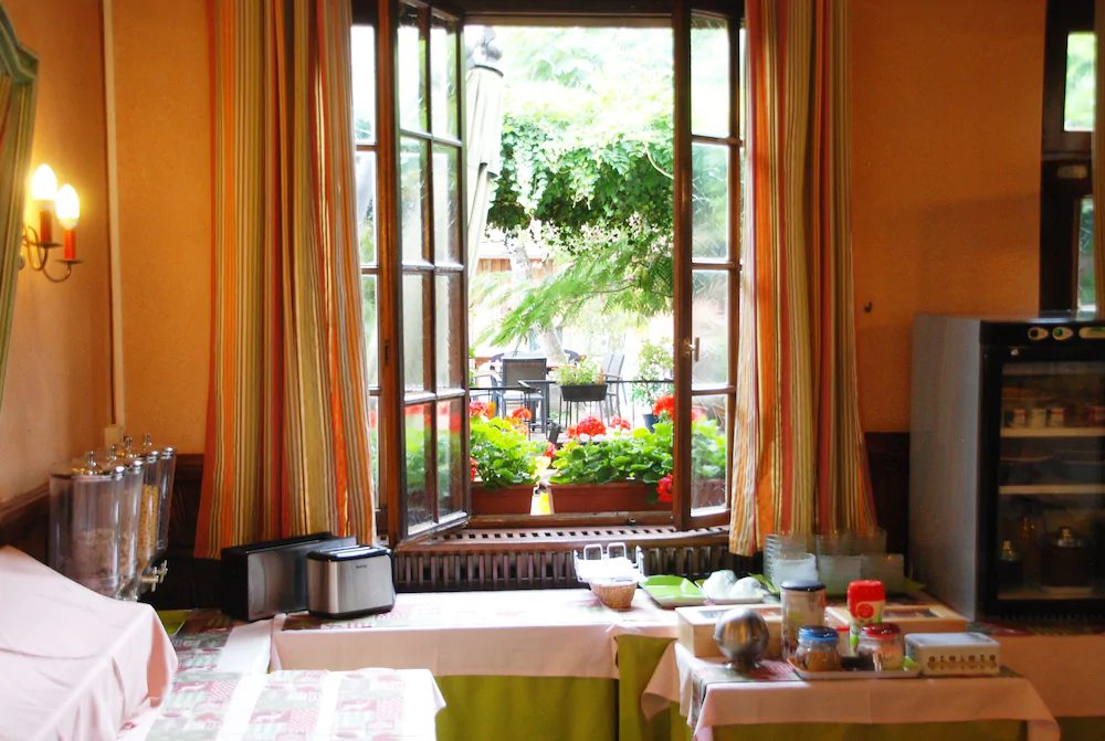 Hotel Aux 2 Roses