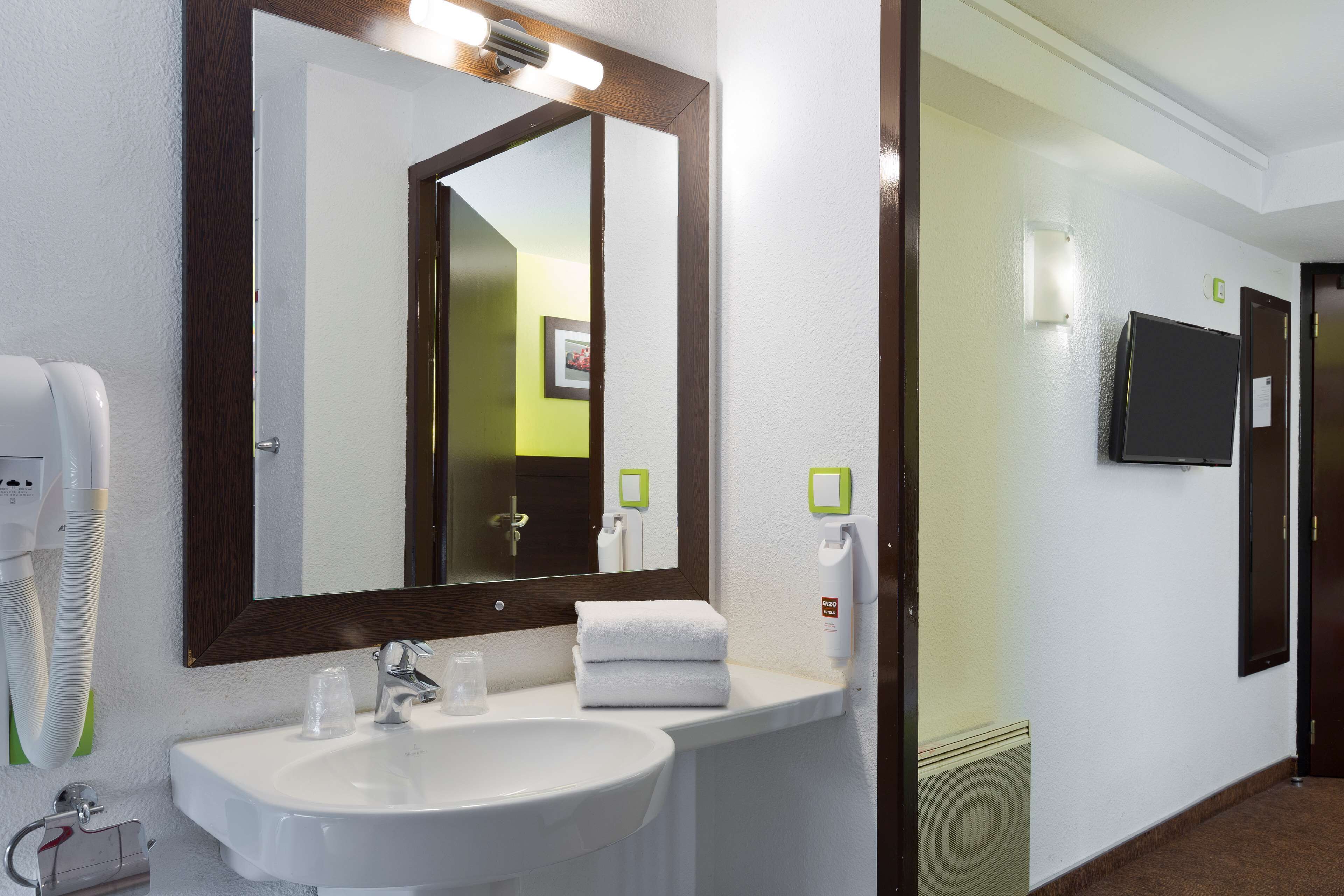 Hotel Kyriad Design ENZO PONT A MOUSSON