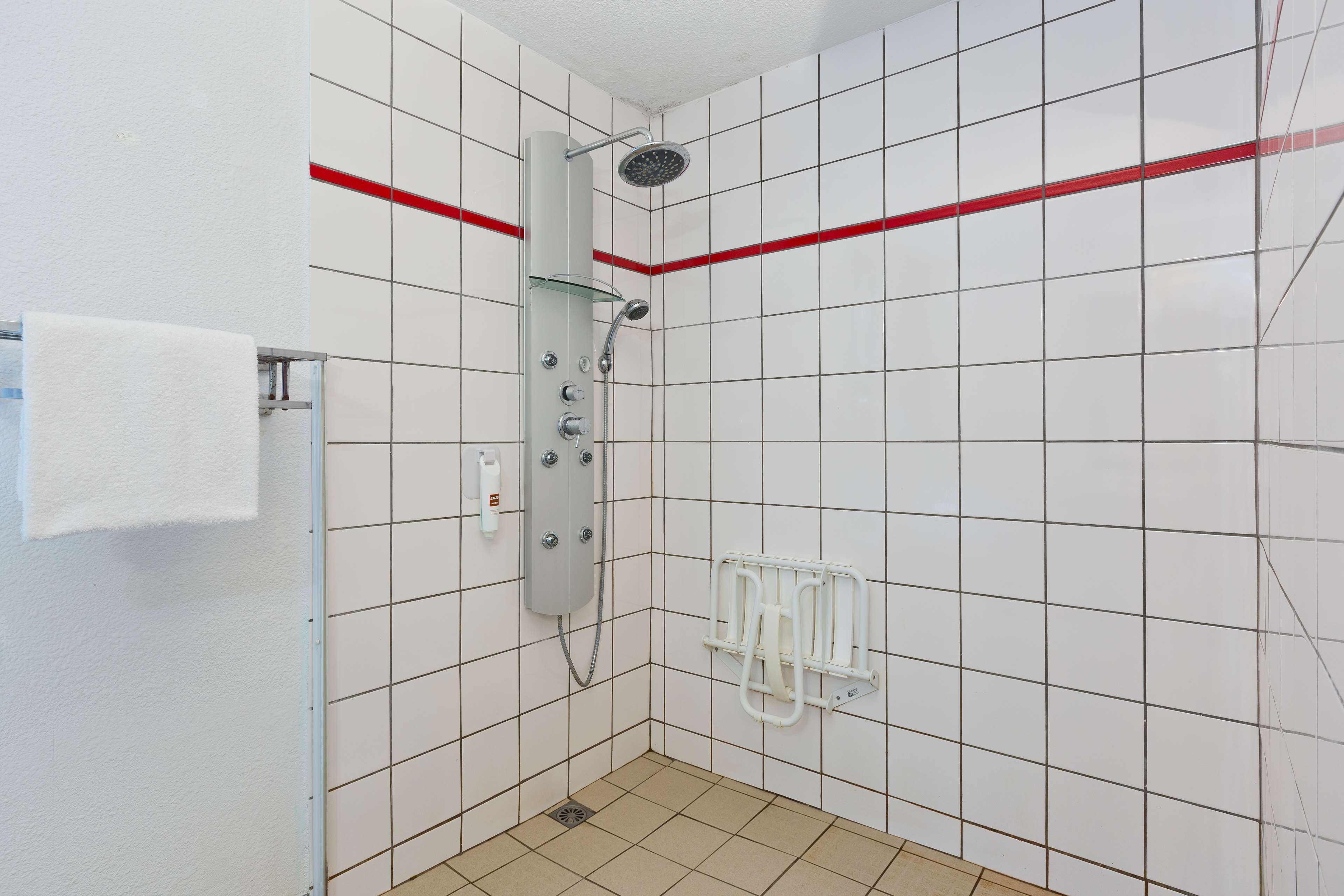 Hotel Kyriad Design ENZO PONT A MOUSSON