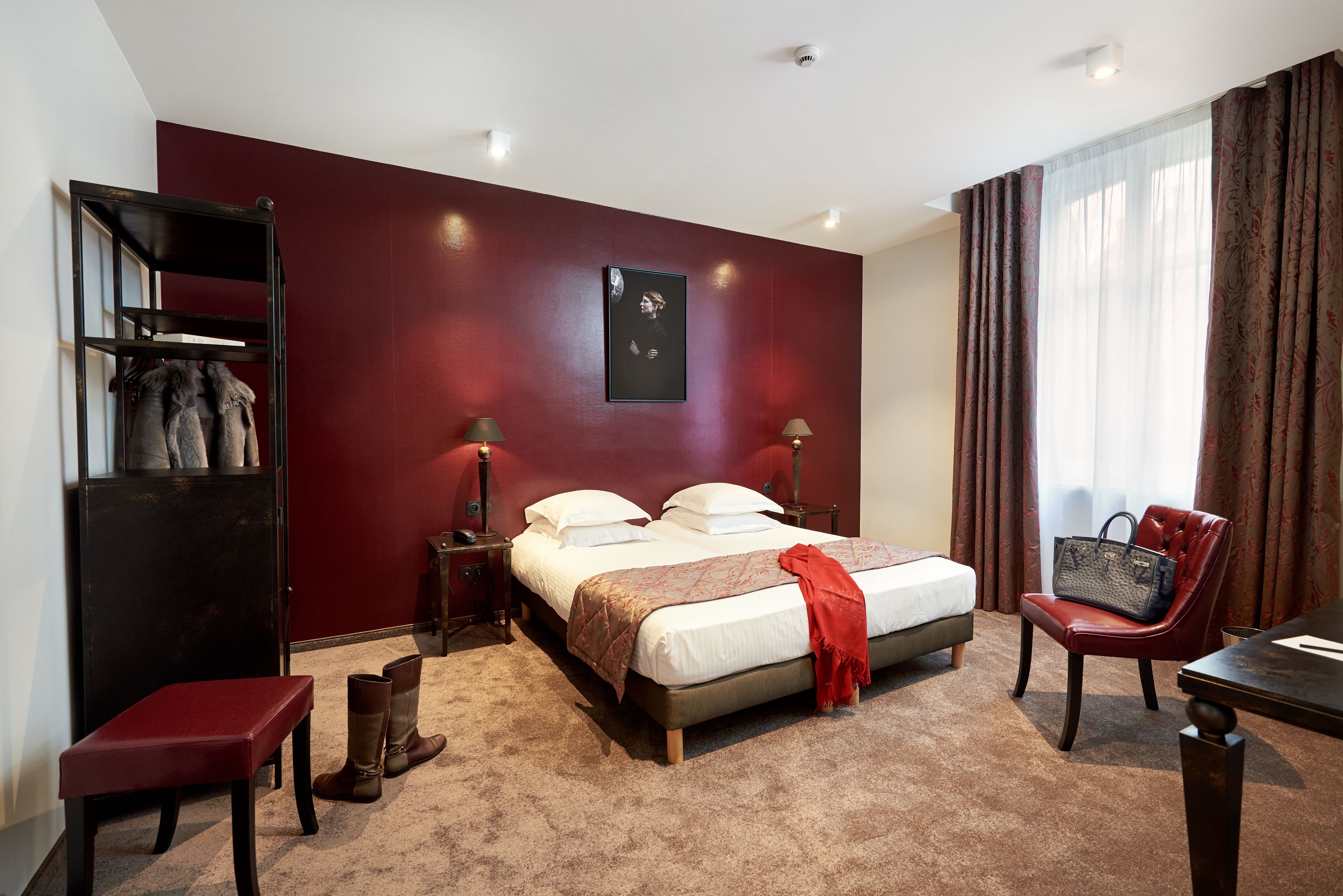 Arok Hotel