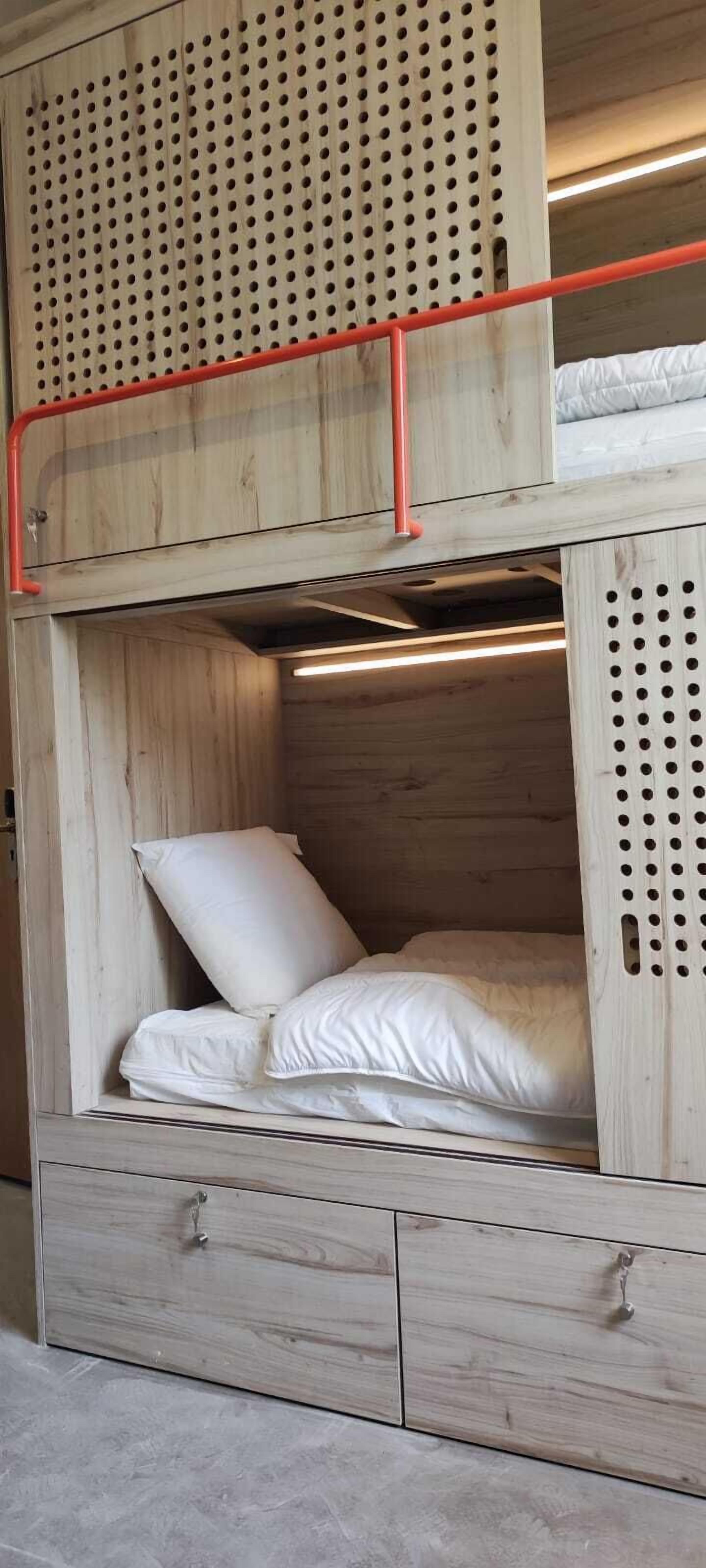 Bloom Hostel Bar Garden