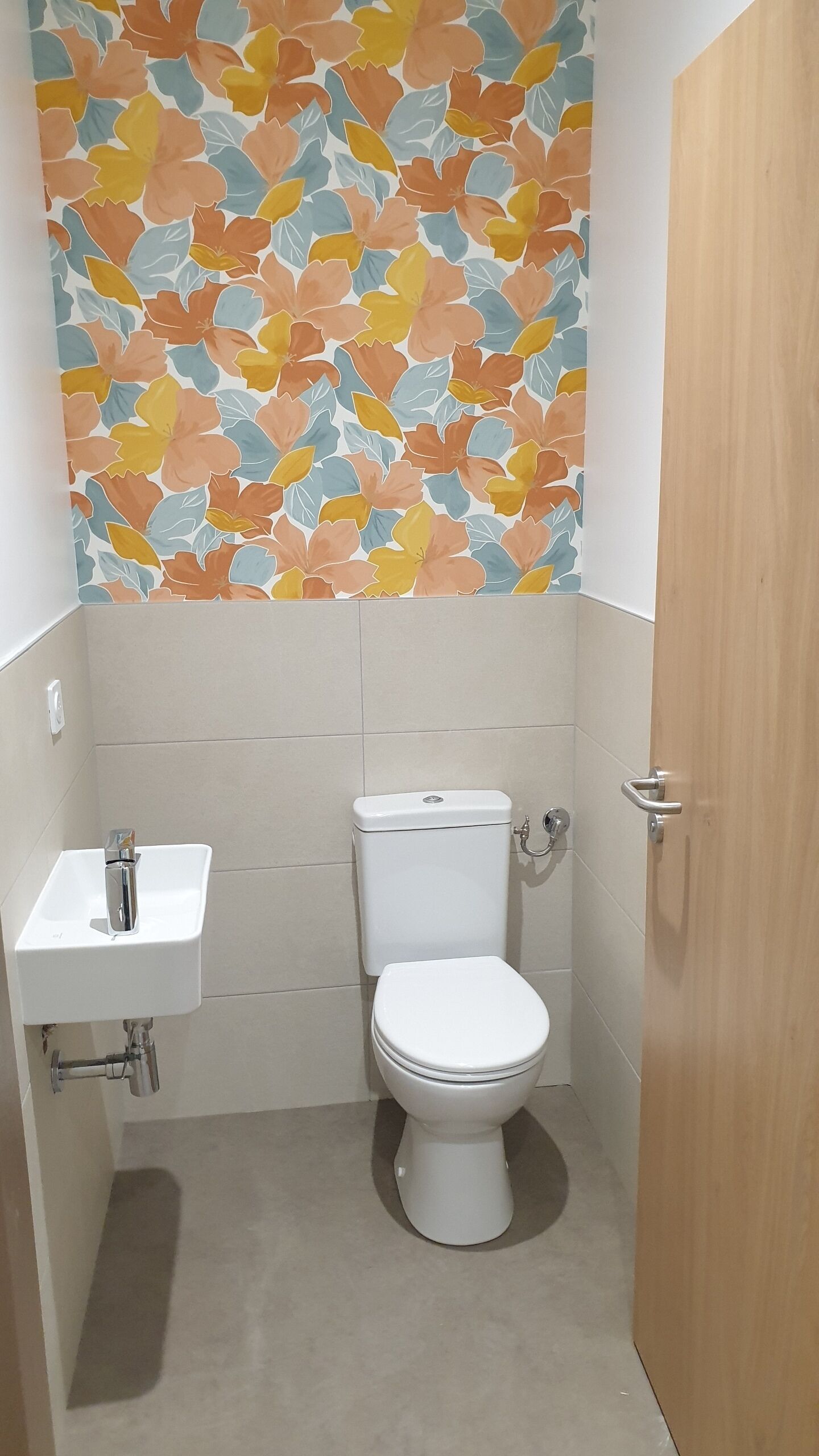 Bloom Hostel Bar Garden