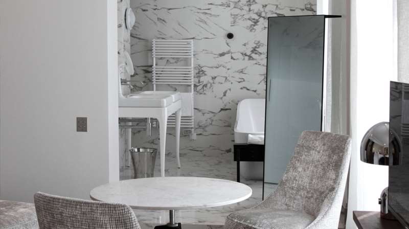 Yndo Hotel