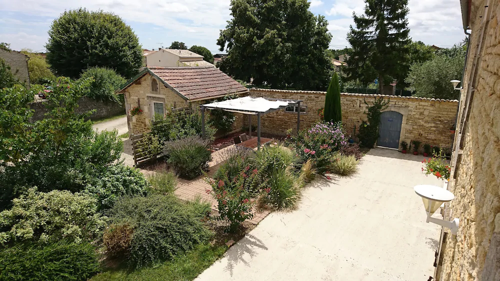 A Fleur Des Champs