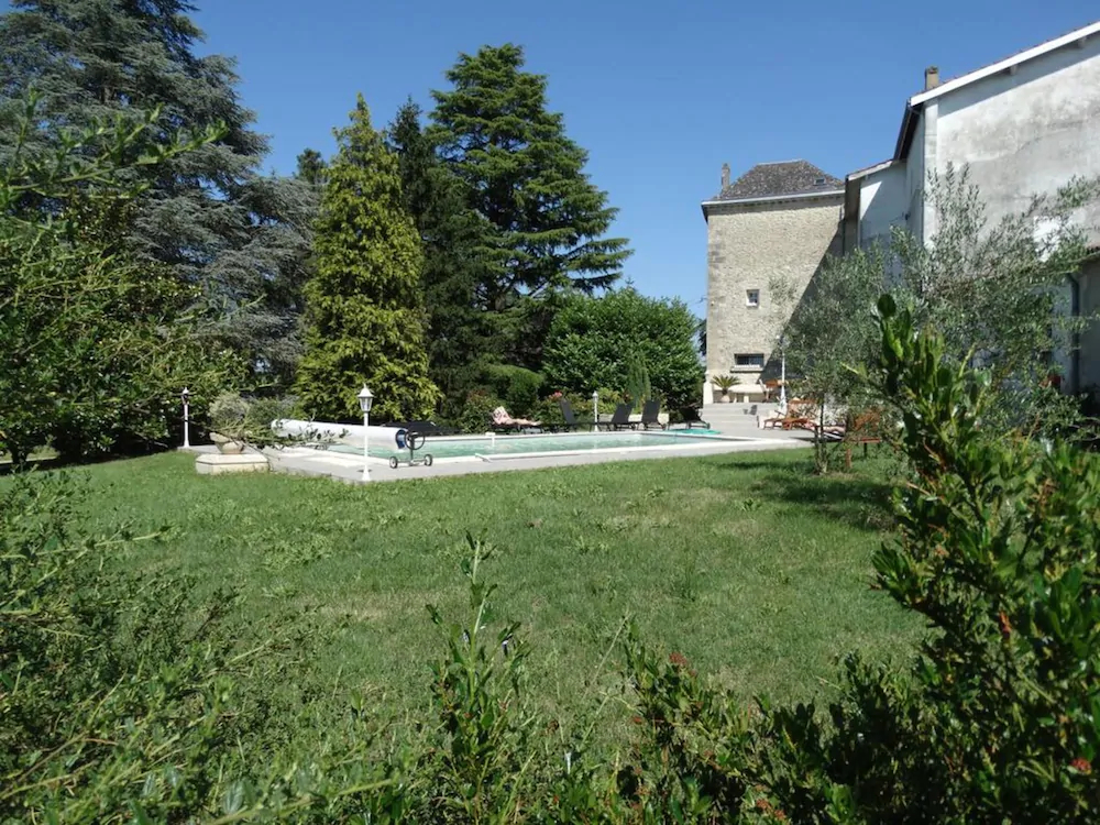 Gite La Tour Des Cabernets
