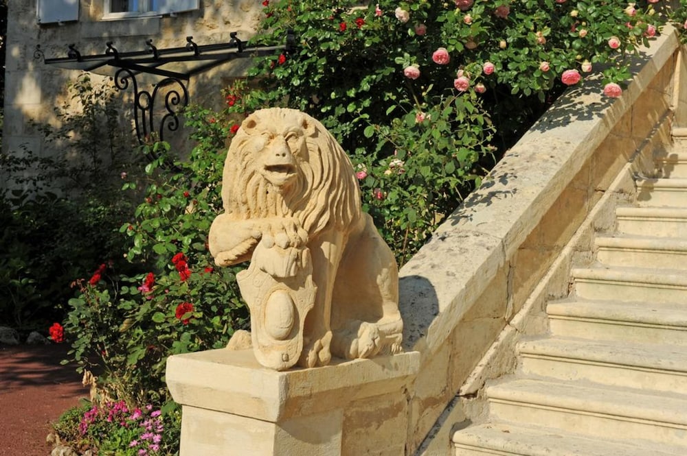 Gite La Tour Des Cabernets
