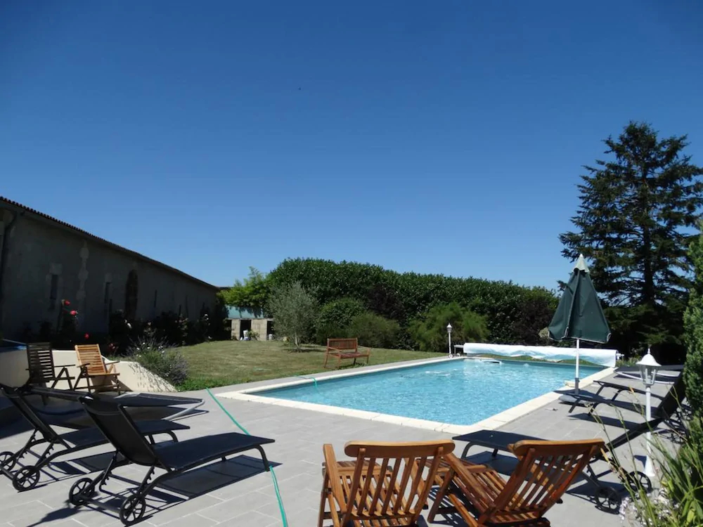 Gite La Tour Des Cabernets