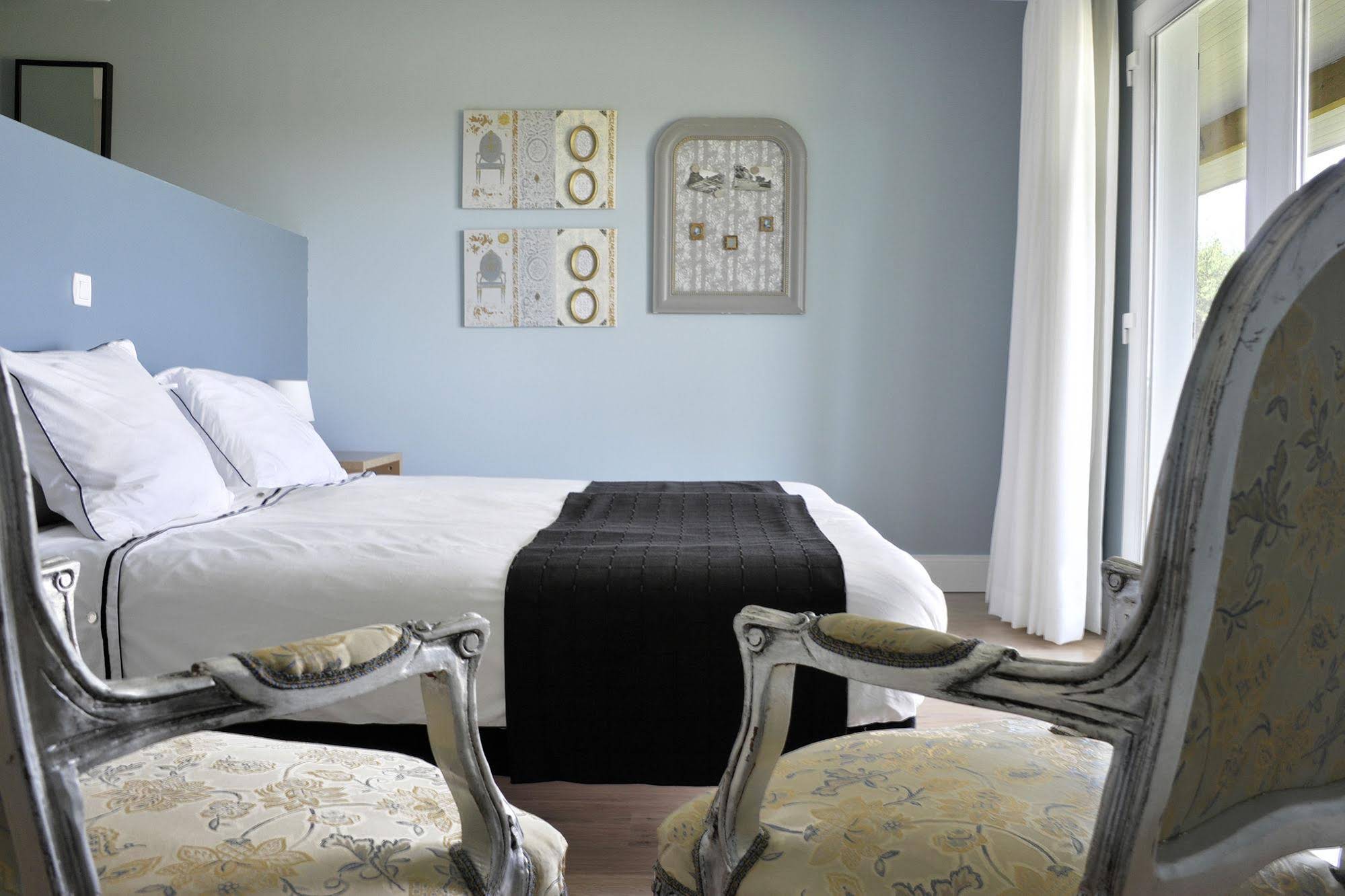 Hotellerie La Petite Couronne