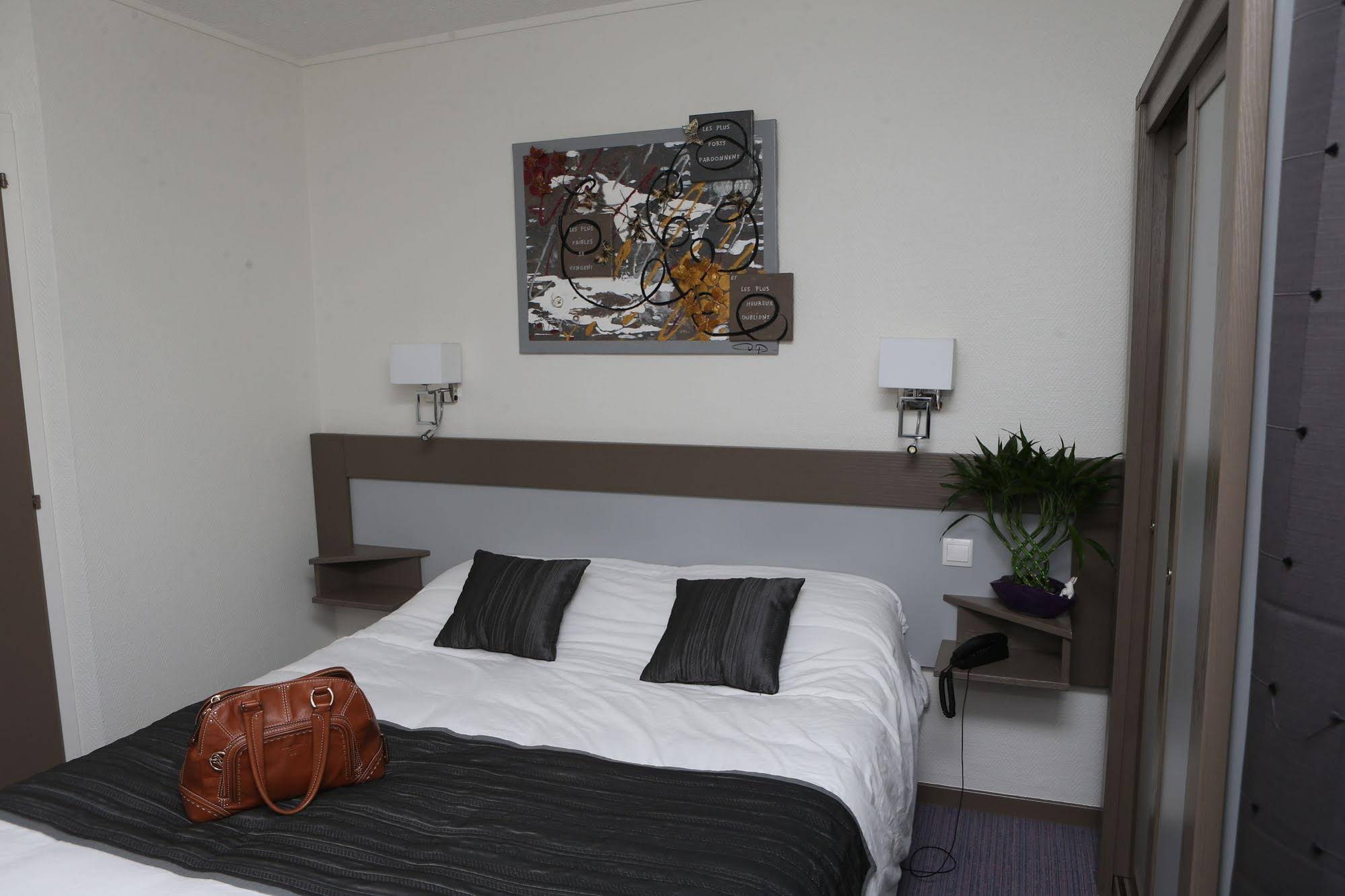 Abor Hotel