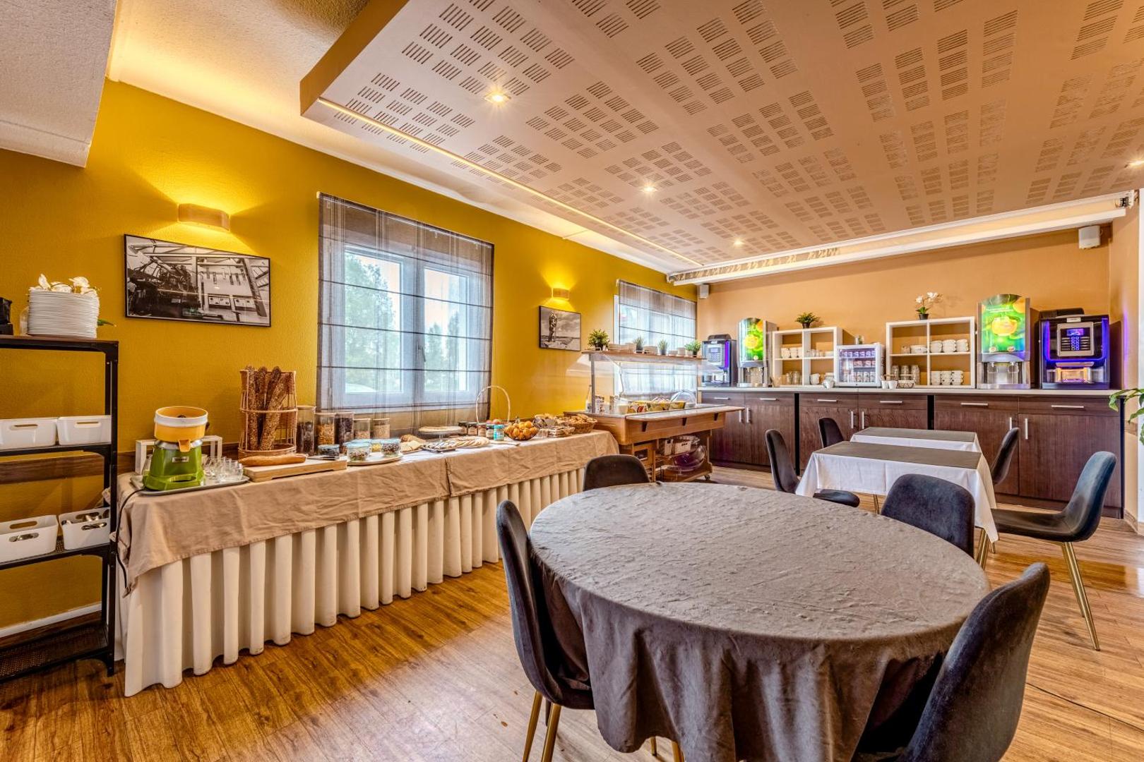 Hôtel Restaurant Logis Center Brest