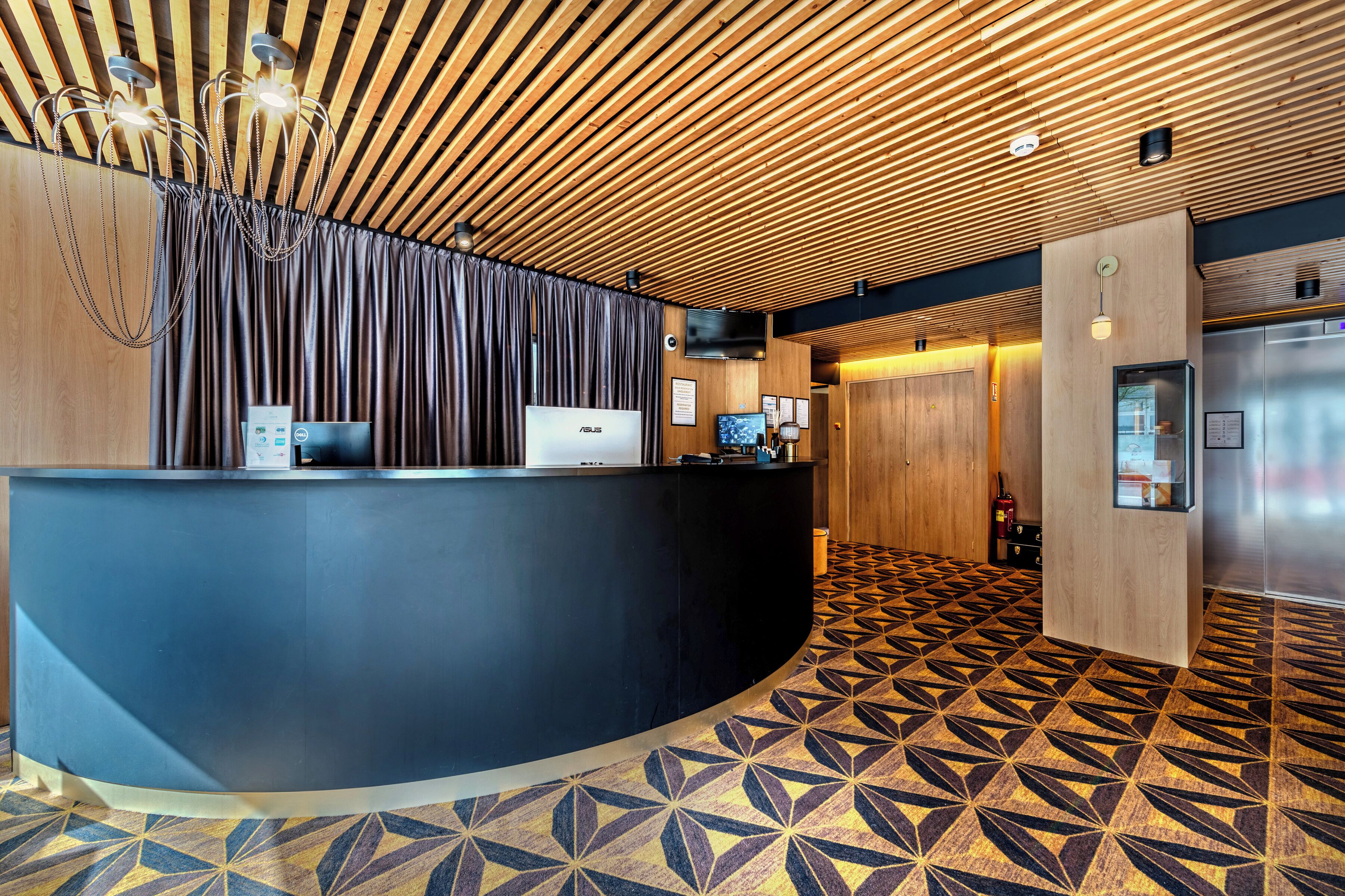 Hôtel Restaurant Logis Center Brest