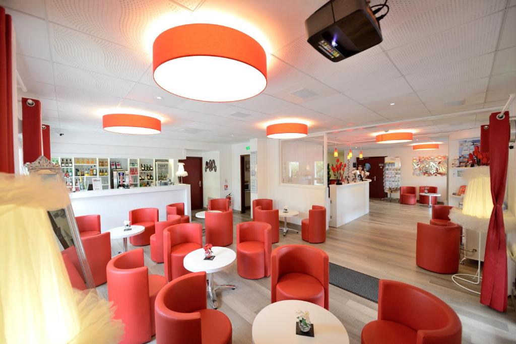 Inter-Hotel Loval