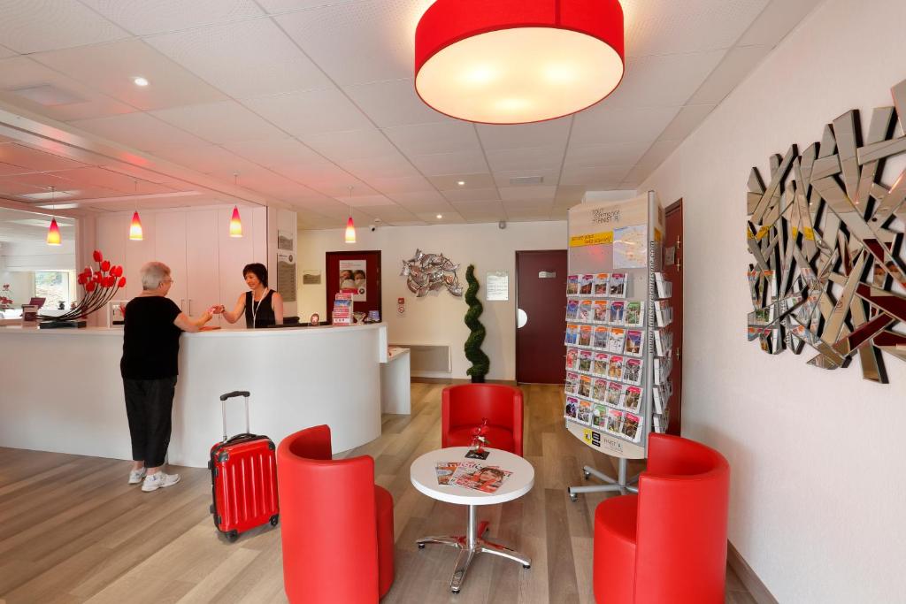 Inter-Hotel Loval